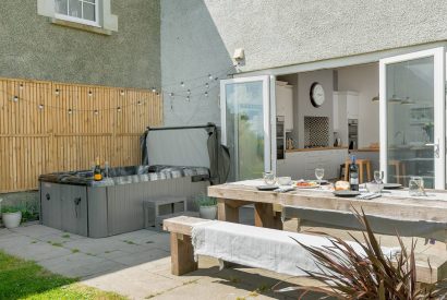 The hot tub at Peak Farmhouse, Anglesey