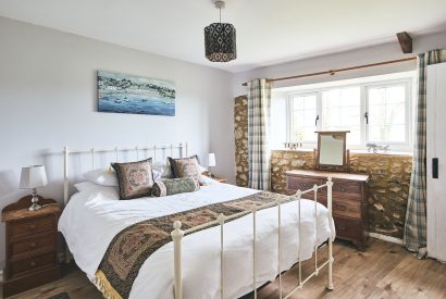 The double bedroom at Half Moon Cottage, Devon