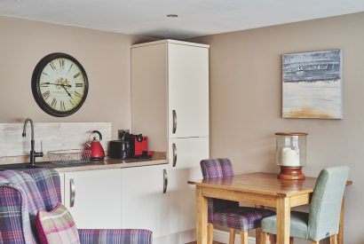 The dining space at Hophouse Cottage, Peak District