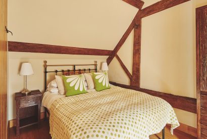 A double bedroom at Woodpecker Loft, Peak District