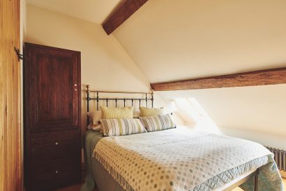 A double bedroom at Woodpecker Loft, Peak District