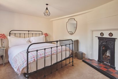 bedroom4 - Lakeside Cottage - Cheshire cottages