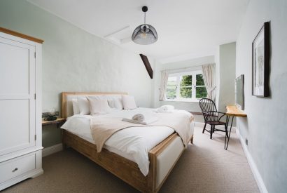 A double bedroom at Holwell Farmhouse, Devon