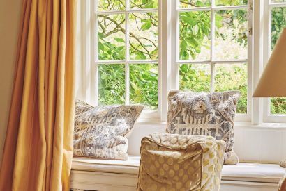 A window seat at Donne Cottage, Cotswolds