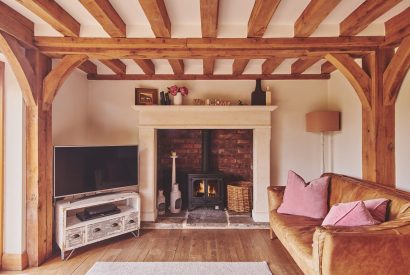 The living room at Apple Tree Cottage, Cotswolds