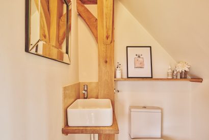 A bathroom at Apple Tree Cottage, Cotswolds
