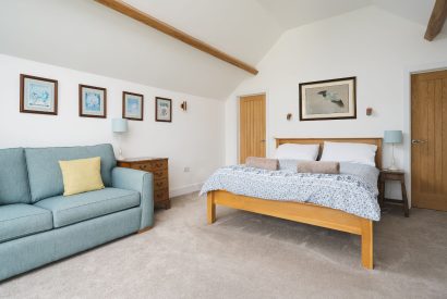 A double bedroom at Riverside Retreat, Devon
