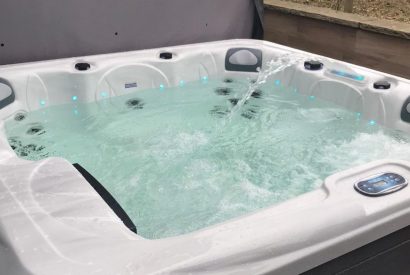 Hot tub at Shepherd's Lodge, Somerset