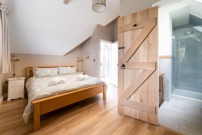 A double bedroom at Daydreamer Cottage, Cornwall