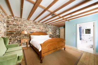 A double bedroom at Honeycrisp Barn, Cornwall