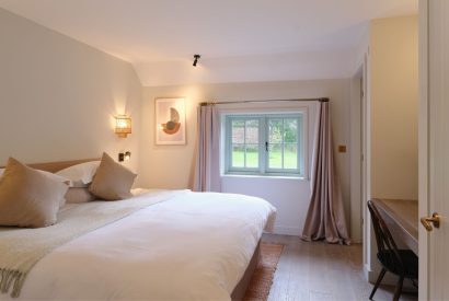 A double bedroom at Olive Tree Cottage, Sussex