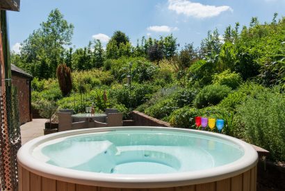 The hot tub at Wood Cottage, Worcestershire