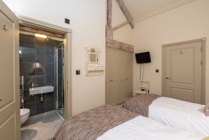A twin bedroom at Cowdale Cottage, Yorkshire