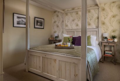 A double bedroom at Rosefinch Cottage, Devon