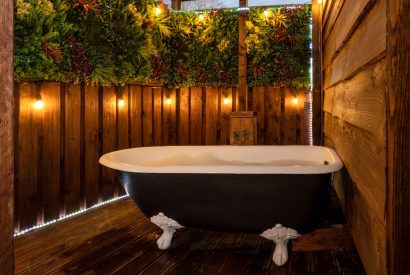 The bath at The Shepherd's Retreat, Worcestershire