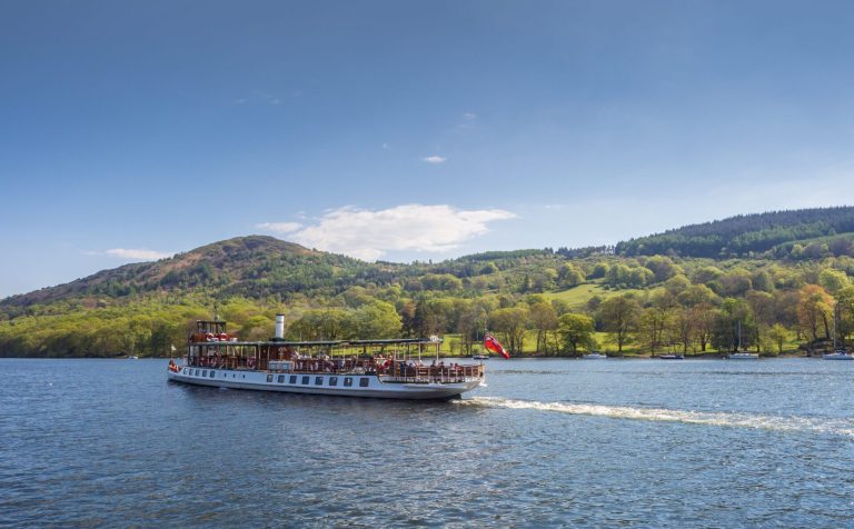 The Tern Passenger Steamer Setting Off From Lakeside For Its Sailing On Lake Windermere