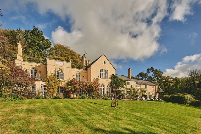 The exterior and driveway at Equestrian Manor, Malvern Hills