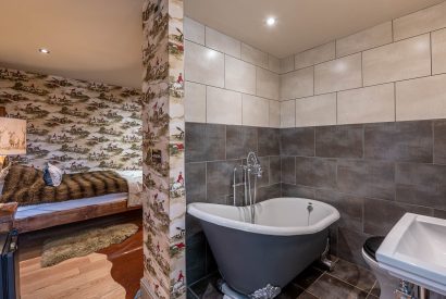 The bathroom at Pheasant Lodge, Leicestershire