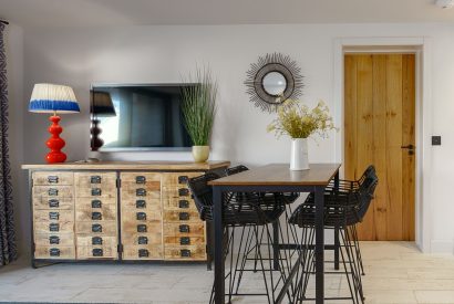 The dining area at Seascape Apartment, Llyn Peninsula