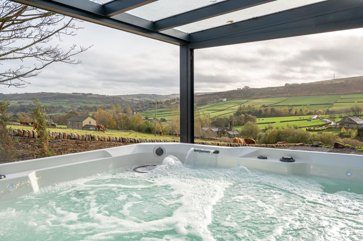 The hot tub at The Lee, Yorkshire