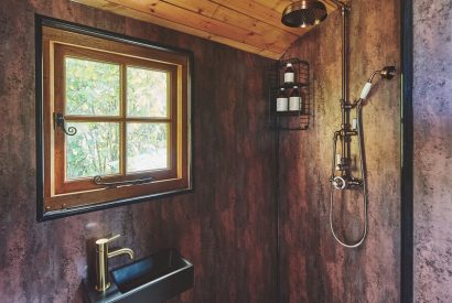 The bathroom at Big Sky Hideaway, Herefordshire