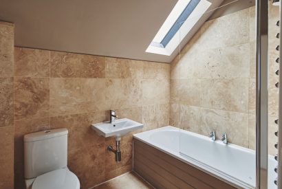 A bathroom at Limestone Barn, Peak District