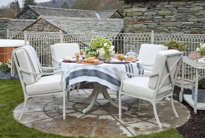 The outdoor dining table at Beatrix Cottage, Lake District