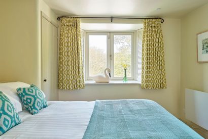 A double bedroom at Harberton Cottage, Devon