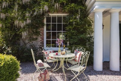 The outdoor dining table at Georgian House, Devon