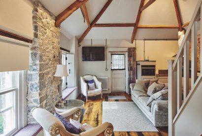 The living room and Smart TV at Hollyhock Cottage, Vale of Glamorgan