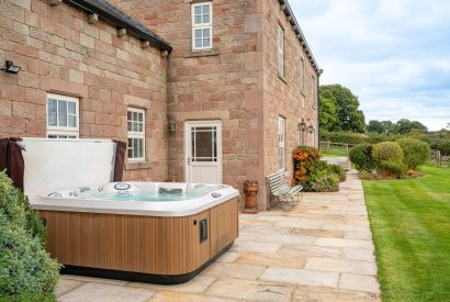 The private hot tub at Tinkers Folly, Yorkshire