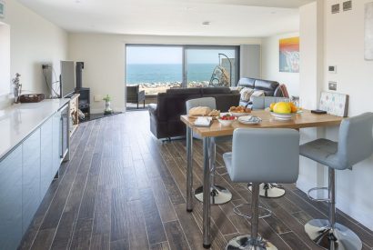 The kitchen and living space at Beesands Vista, Devon