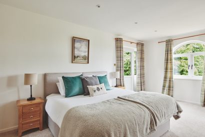 A double bedroom at Kingfisher Cottage, Welsh Borders