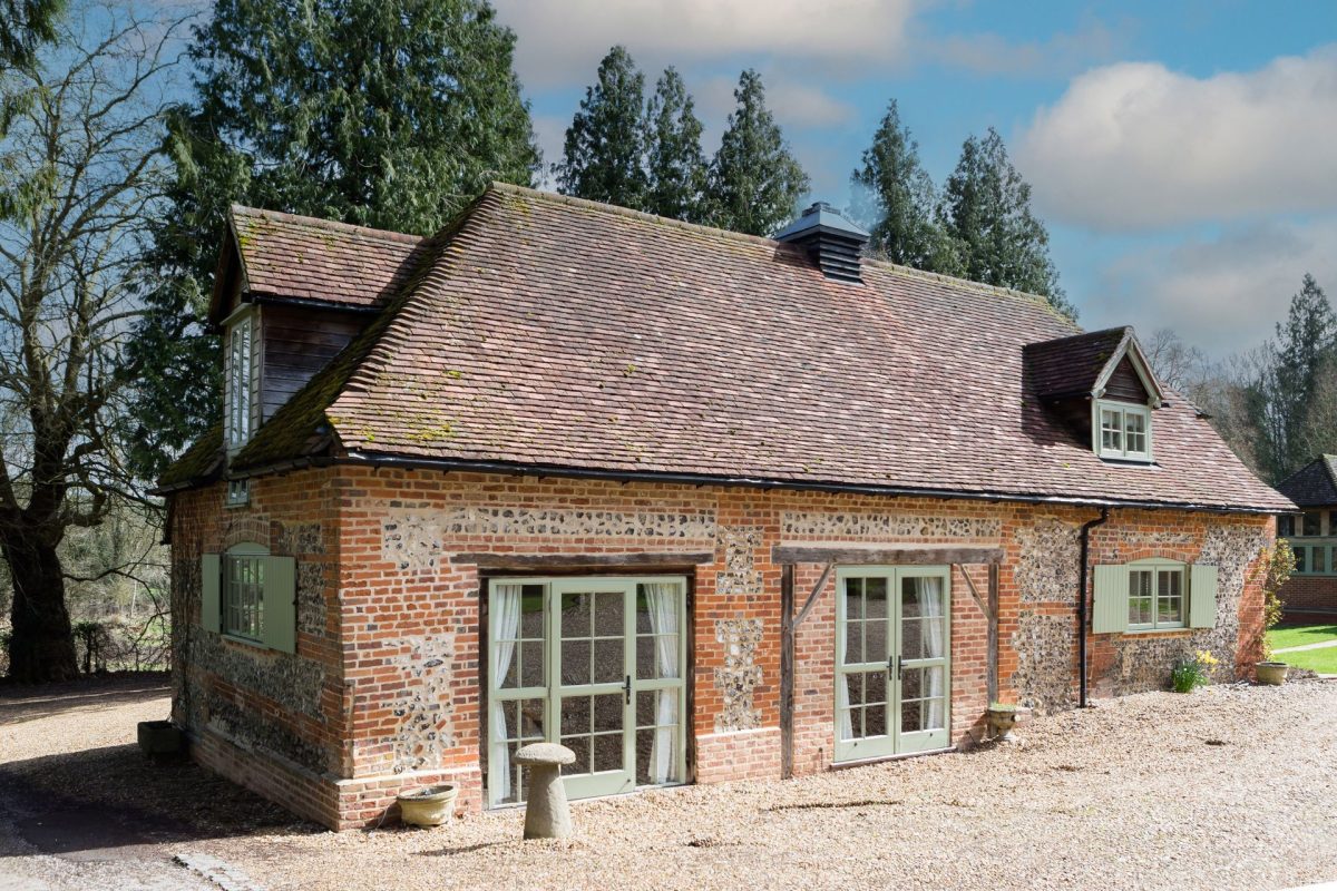 The exterior of Brightwaters Stables, Hampshire