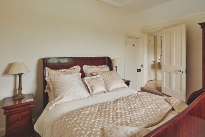 A double bedroom at Alpaca House, Sussex