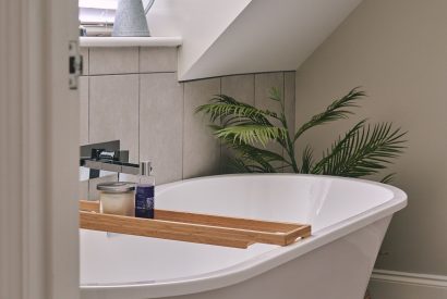 The roll top bath at Bay Tree Cottage, Cotswolds