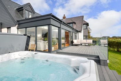 Hot tub at Groeslon, Anglesey
