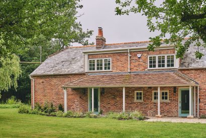 The exterior of Bridlepath Cottage, North Wessex Downs