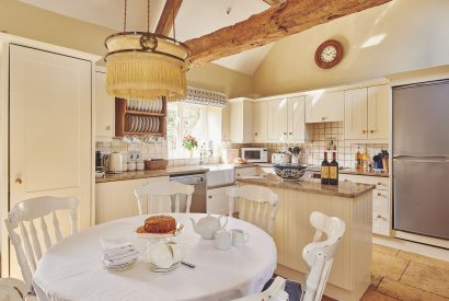 The kitchen and dining area at Milton Cottage, Cotswolds