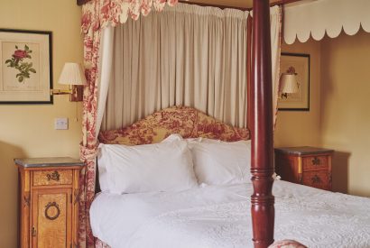 A double bedroom at Blake Cottage, Cotswolds