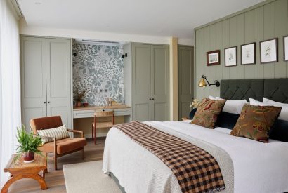 A double bedroom at Alder Grand Suite, Cotswolds