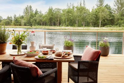 The balcony with lake view at Alder Grand Suite, Cotswolds