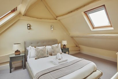 A double bedroom at Acorn Barn, Cotswolds