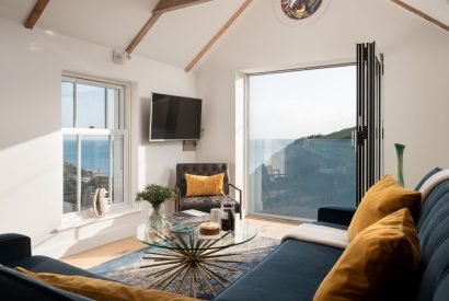 The lounge at Blue Horizon, Cornwall