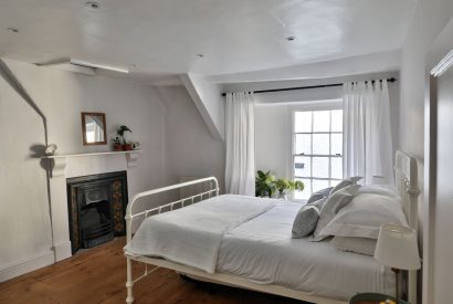 A king size bedroom at Bluebell Cottage, Devon