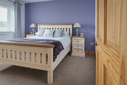 A bedroom at Ty Llewelyn, Llyn Peninsula