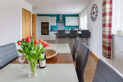 The kitchen and dining room at Ty Llewelyn, Llyn Peninsula
