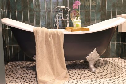 A bath at The Carriage House, Cotswolds