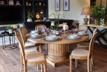 The dining table at The Carriage House, Cotswolds