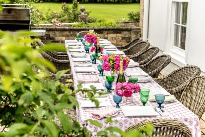 Outdoor dining at Hockham Grange, Norfolk Coast